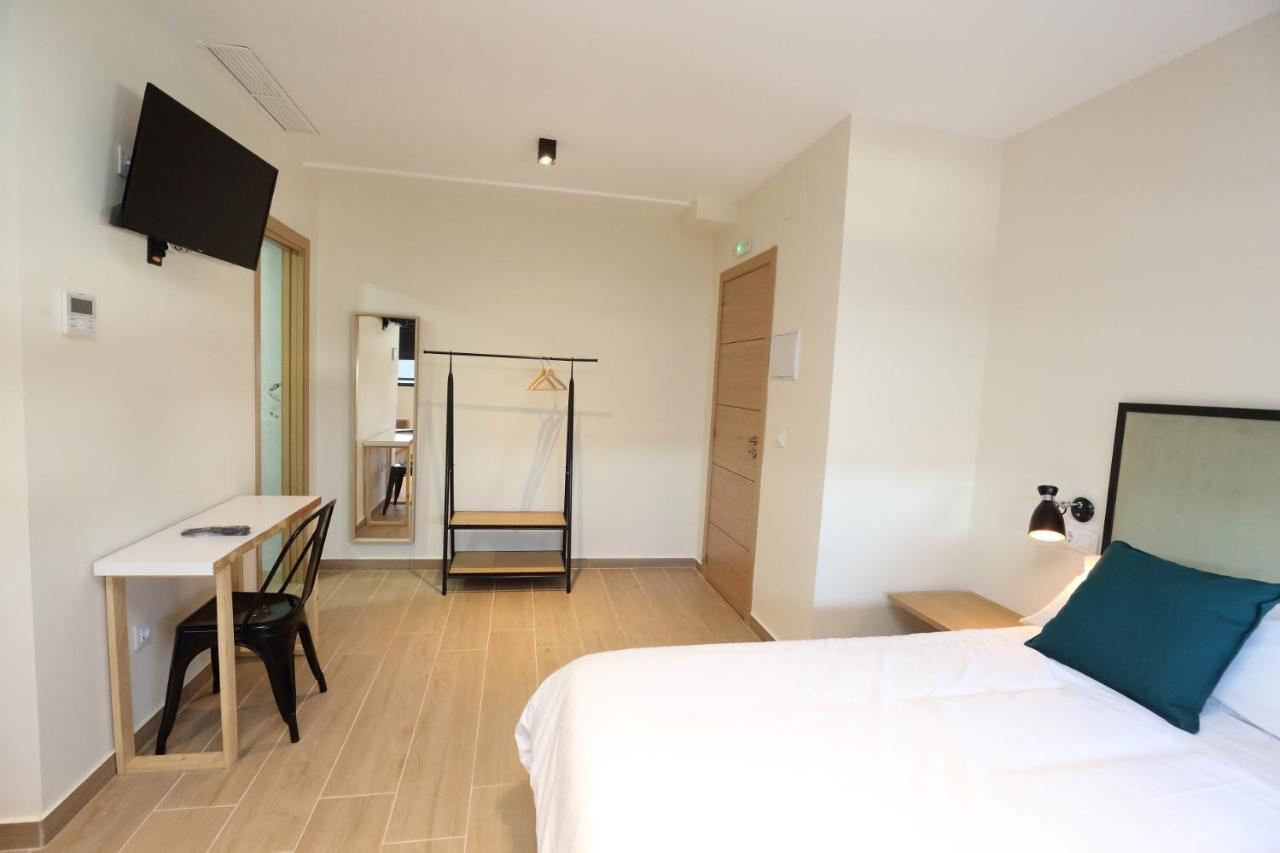 H.Palmones Hostel ภายนอก รูปภาพ